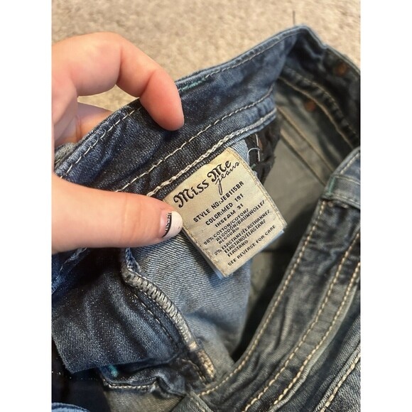 Miss Me JE8115BR Boot Women's Size 29 x 30 Flap Pockets Jeans Red White Blue Gem - Picture 9 of 9